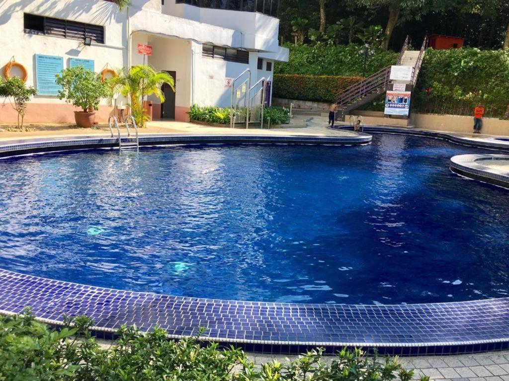 Batu Feringgi Sri Sayang Apartment Exterior foto